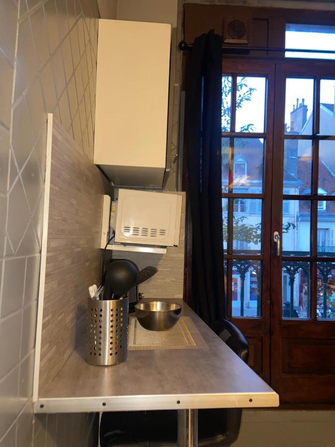 Апартаменты Emplacement Ideal : Studio Au Coeur De Dijon Disponible En Location Экстерьер фото